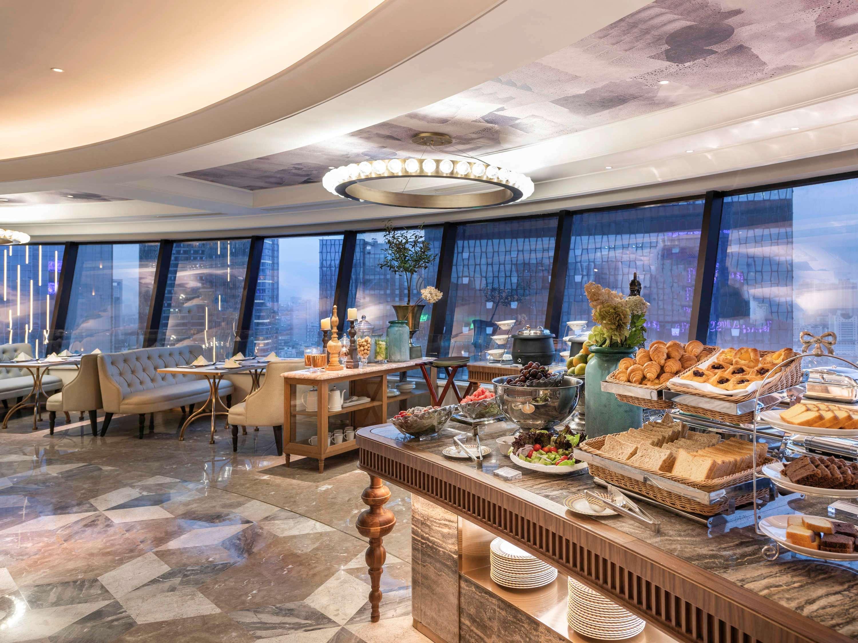 Mercure Chengdu Chunxi Exterior photo
