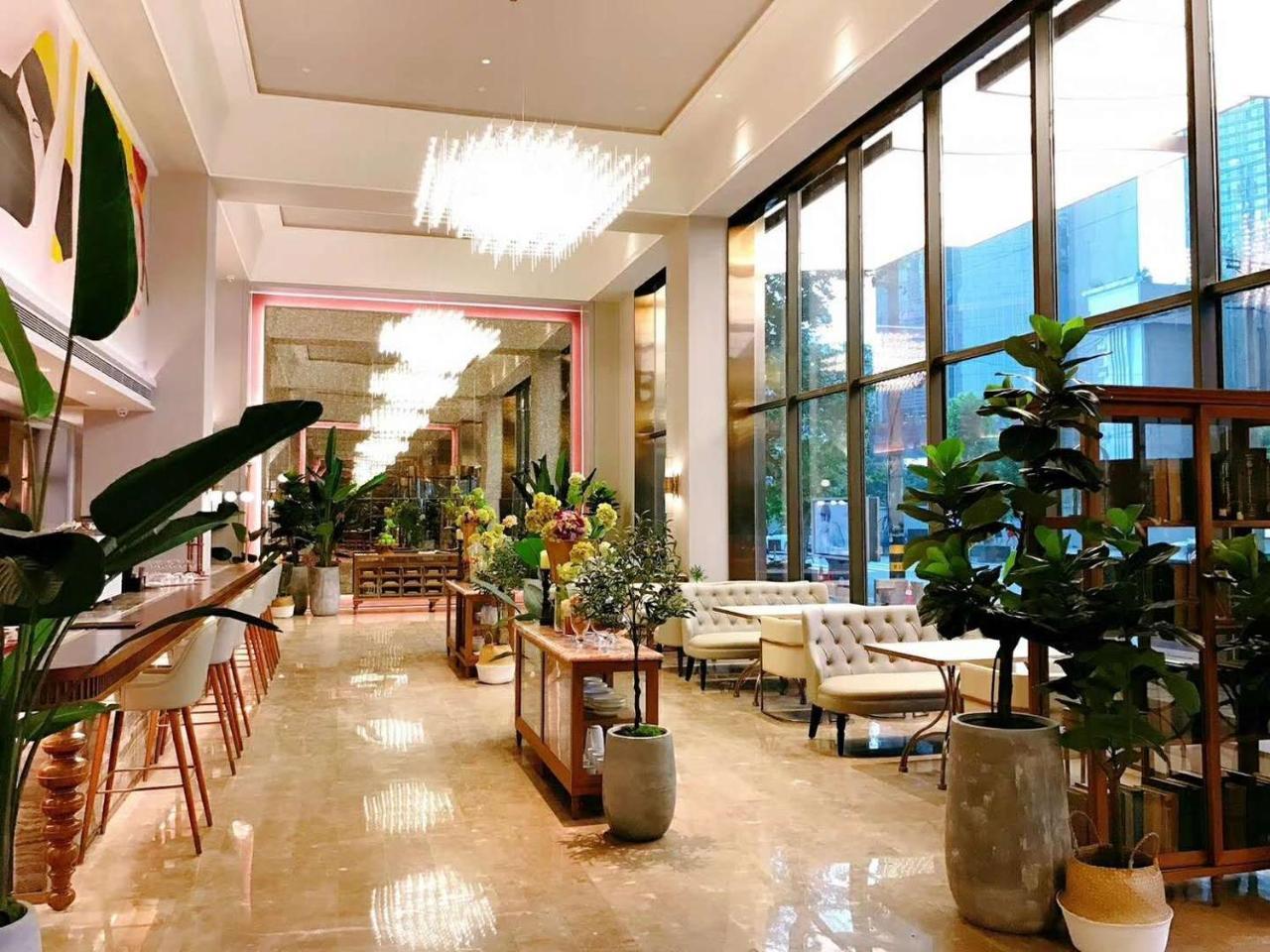 Mercure Chengdu Chunxi Exterior photo